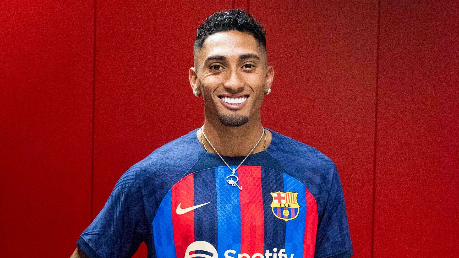 着羽绒服上 着羽绒服上