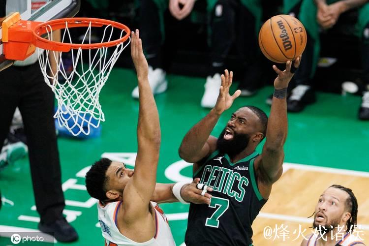 布朗29+10怀特16+7 凯尔特人击败国王迎来三连败